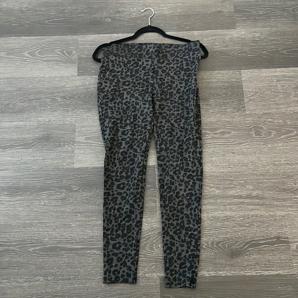 Loft leggings pants, size medium
